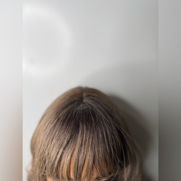 Stylish Ombre Brown  Wavy Short Wig with Bangs - Natural Look - Picture 6 of 8